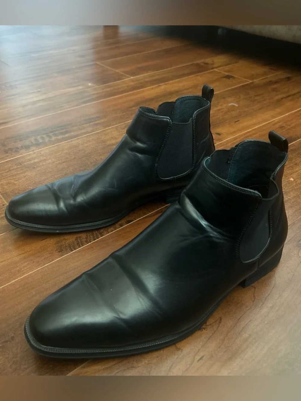 Men's Black Leather Chelsea Boots